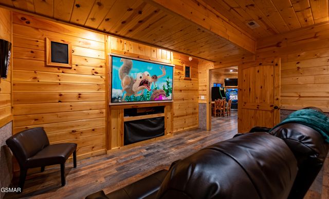 2936 Lightning Strike Drive, Sevierville, TN 37876