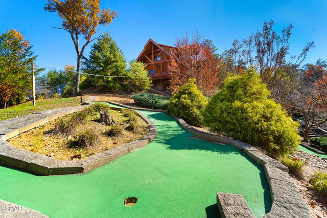 2936 Lightning Strike Drive, Sevierville, TN 37876