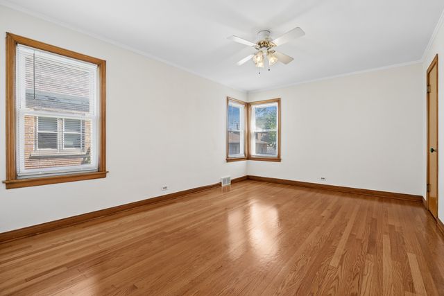 3301 N Newland Avenue, Chicago, IL 60634