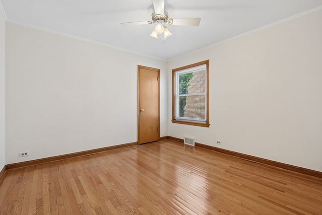 3301 N Newland Avenue, Chicago, IL 60634