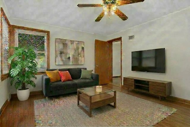 3301 N Newland Avenue, Chicago, IL 60634