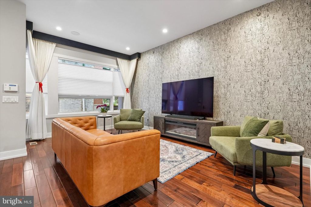 610 N BODINE ST, PHILADELPHIA, PA 19123 — photo 4