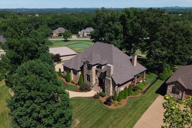 641 Five Oaks Blvd, Lebanon, TN 37087