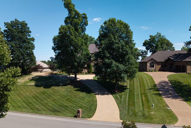 641 Five Oaks Blvd, Lebanon, TN 37087