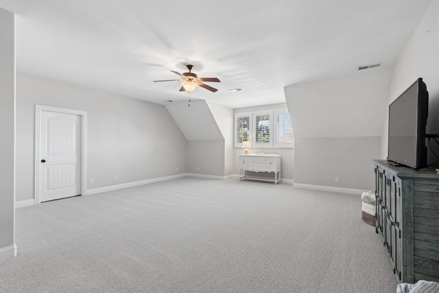 641 Five Oaks Blvd, Lebanon, TN 37087