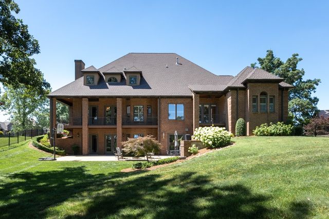 641 Five Oaks Blvd, Lebanon, TN 37087