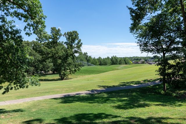 641 Five Oaks Blvd, Lebanon, TN 37087