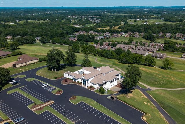 641 Five Oaks Blvd, Lebanon, TN 37087