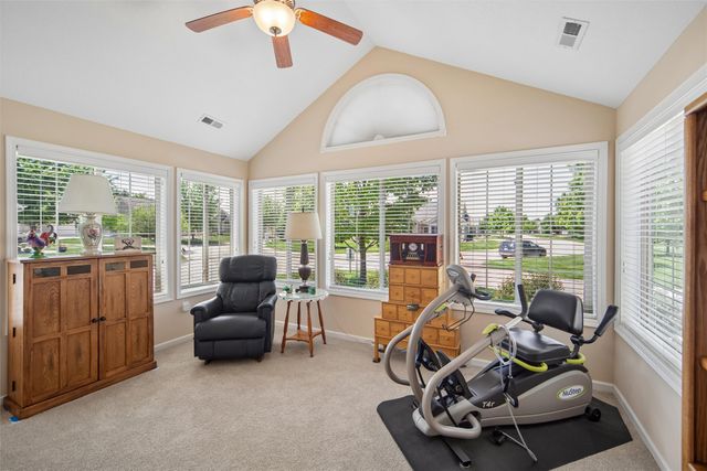 3305 SE Glenstone Drive 203, Grimes, IA 50111