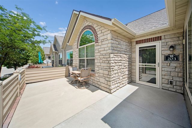3305 SE Glenstone Drive 203, Grimes, IA 50111