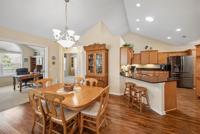 3305 SE Glenstone Drive 203, Grimes, IA 50111