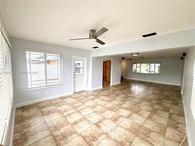 8690 NW 16th St, Pembroke Pines, FL 33024