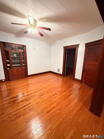 3 Holbrook Street, Ansonia, CT 06401