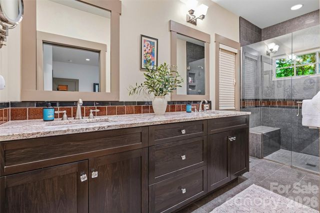 15 E Owl Creek Lane, Fairview, NC 28730