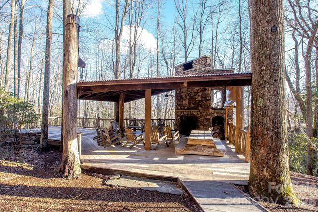 15 E Owl Creek Lane, Fairview, NC 28730