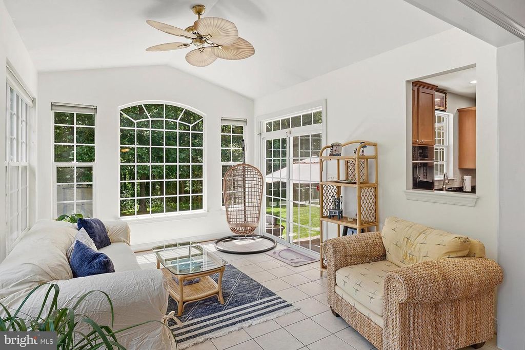 Image 20 of property listing at 18522 RUSHBROOKE DR, Olney, MD 20832