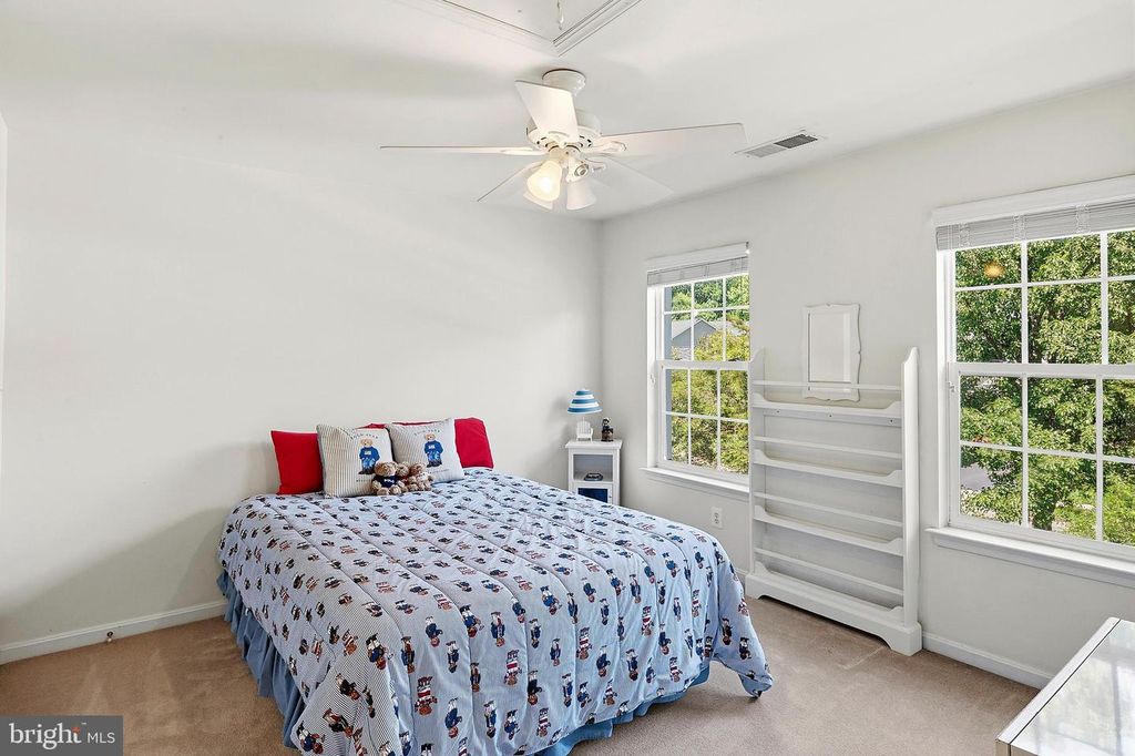 Image 38 of property listing at 18522 RUSHBROOKE DR, Olney, MD 20832