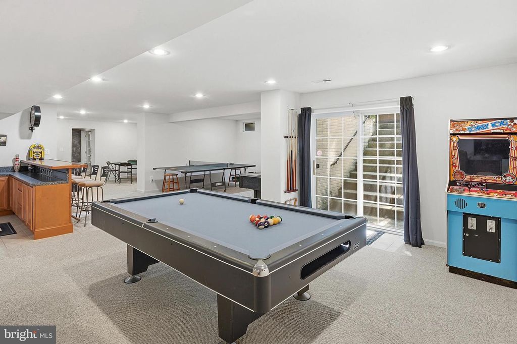 Image 45 of property listing at 18522 RUSHBROOKE DR, Olney, MD 20832