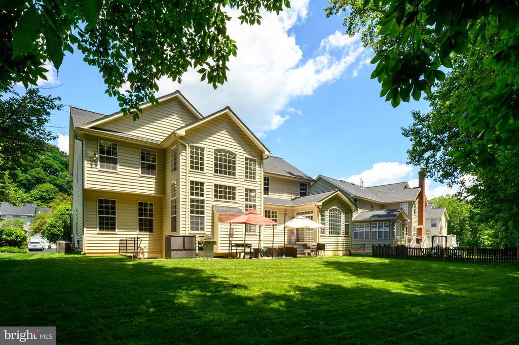 Image 53 of property listing at 18522 RUSHBROOKE DR, Olney, MD 20832