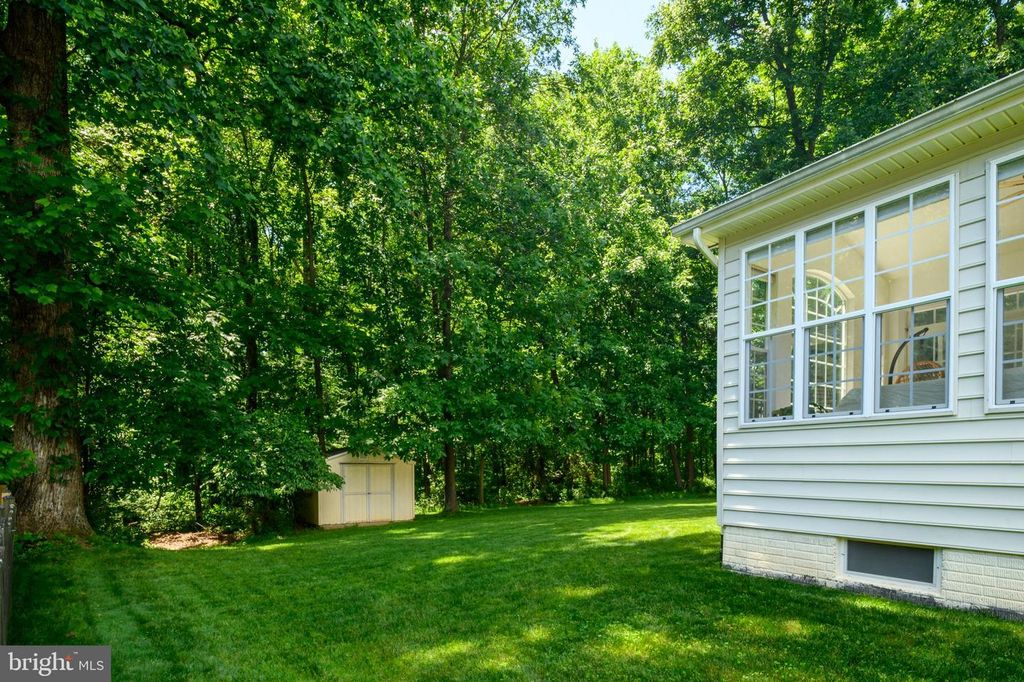 Image 54 of property listing at 18522 RUSHBROOKE DR, Olney, MD 20832