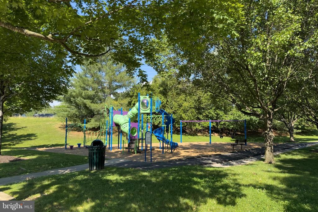 Image 59 of property listing at 18522 RUSHBROOKE DR, Olney, MD 20832