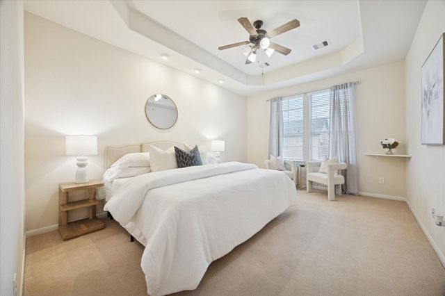 888 Fisher Street, Houston, TX 77018