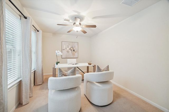 888 Fisher Street, Houston, TX 77018