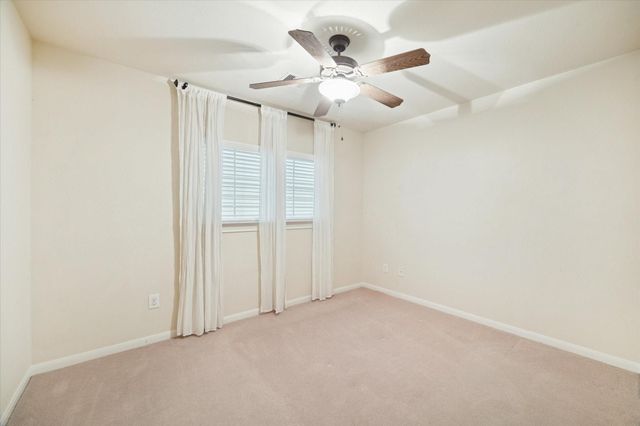 888 Fisher Street, Houston, TX 77018