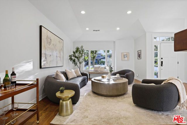 4324 Kraft Avenue, Studio City (los Angeles), CA 91604
