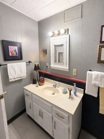 311 S Niagara Street, Allerton, IA 50008
