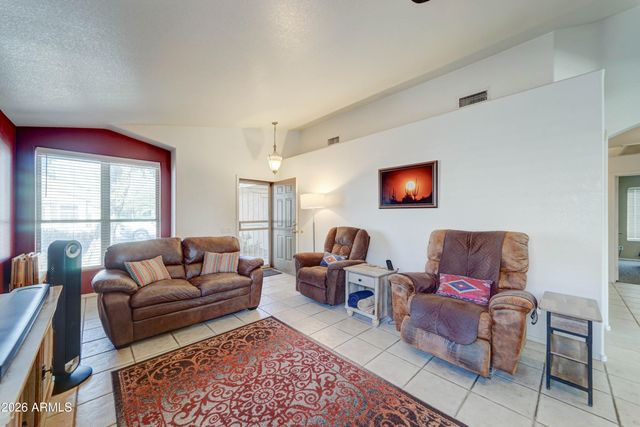 8527 E MILAGRO Avenue, Mesa, AZ 85209