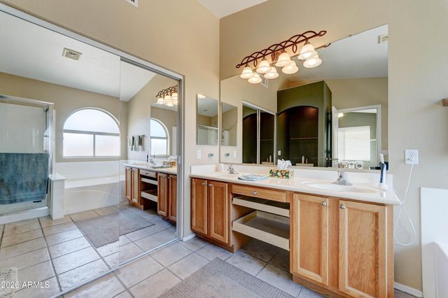 8527 E MILAGRO Avenue, Mesa, AZ 85209