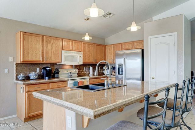 8527 E MILAGRO Avenue, Mesa, AZ 85209