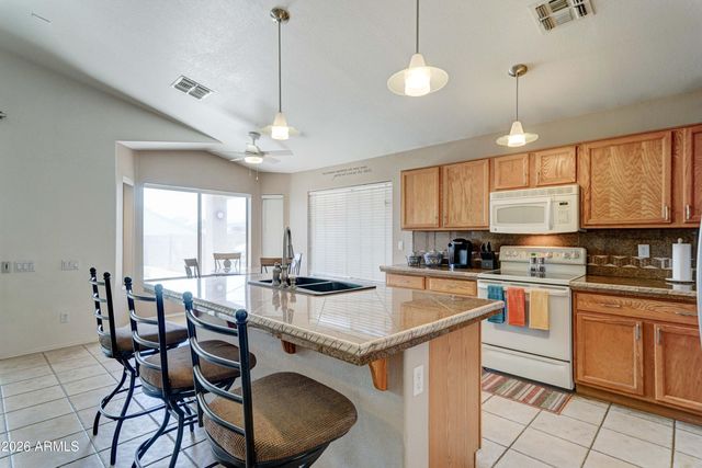 8527 E MILAGRO Avenue, Mesa, AZ 85209