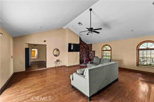 34754 Ellenan, Acton, CA 93510