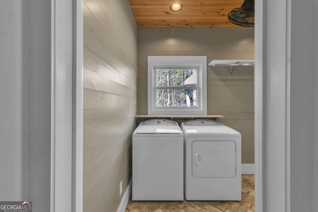 224 River Rock Drive, Dahlonega, GA 30533