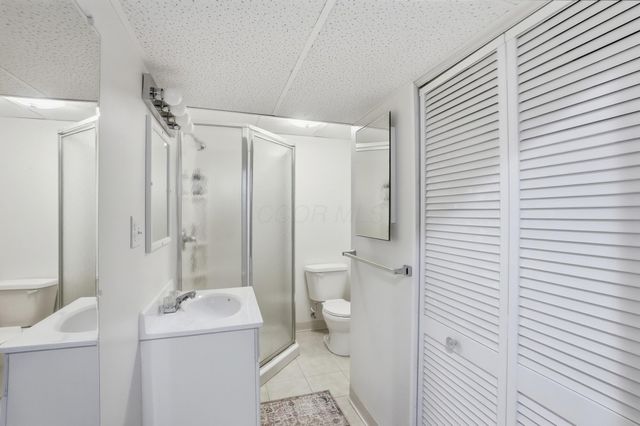 2691 Kenny Lane, Grove City, OH 43123