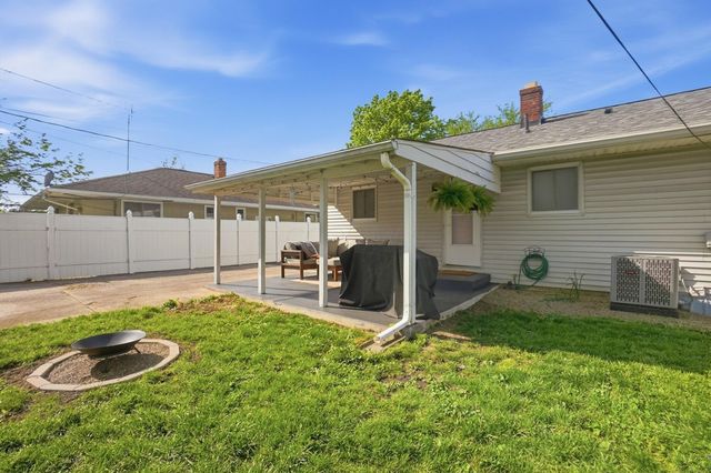 2691 Kenny Lane, Grove City, OH 43123