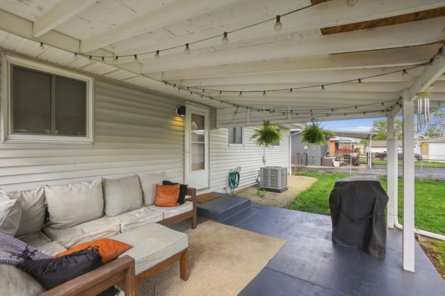 2691 Kenny Lane, Grove City, OH 43123