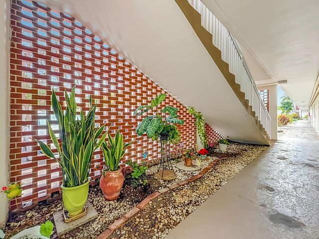 1951 NE 39TH Street 340, Lighthouse Point, FL 33064