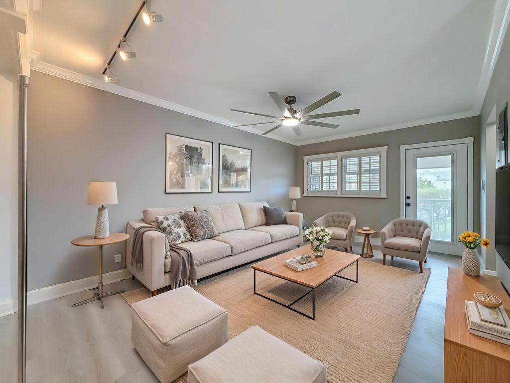 1951 NE 39TH Street 340, Lighthouse Point, FL 33064