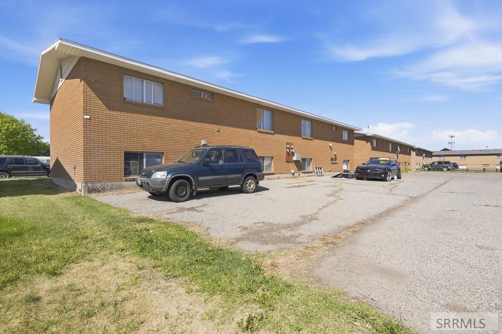 Image 6 of property listing at 1975 Storer Street, Idaho Falls, ID 83202
