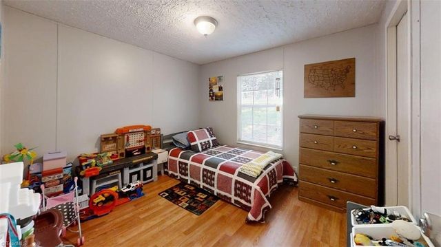 5164 Yukon Road, Walkertown, NC 27051