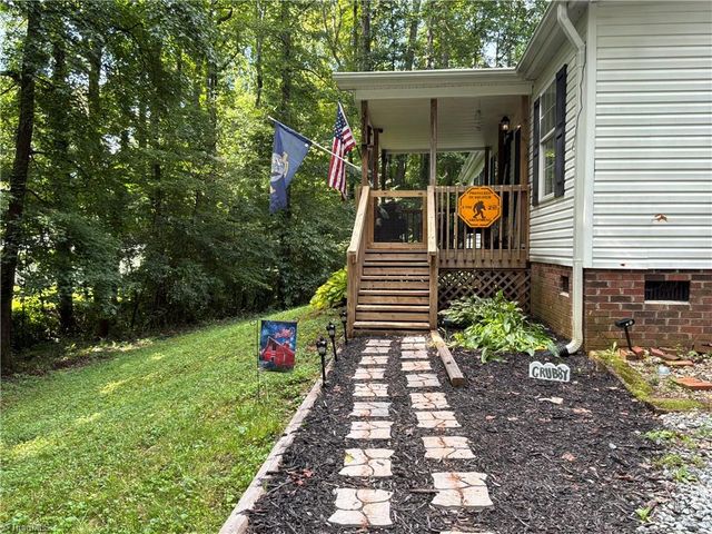 5164 Yukon Road, Walkertown, NC 27051