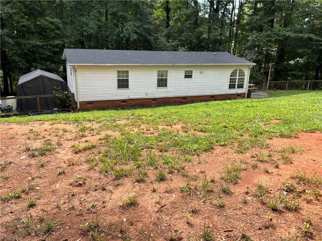 5164 Yukon Road, Walkertown, NC 27051