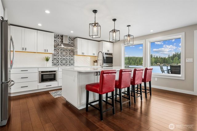 1210 E Mason Lake Drive S, Grapeview, WA 98546