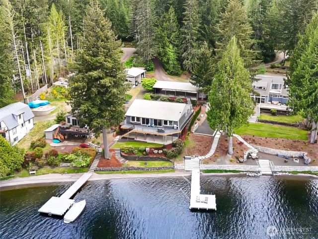 1210 E Mason Lake Drive S, Grapeview, WA 98546