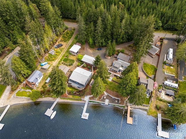 1210 E Mason Lake Drive S, Grapeview, WA 98546