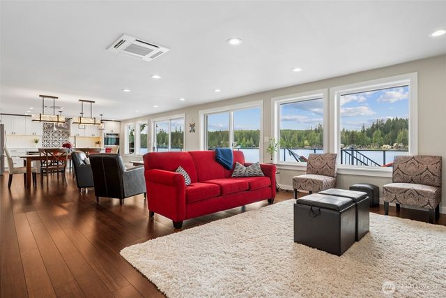 1210 E Mason Lake Drive S, Grapeview, WA 98546