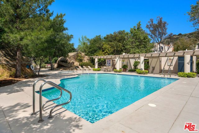 22365 Golden Canyon Circle, Chatsworth (los Angeles), CA 91311